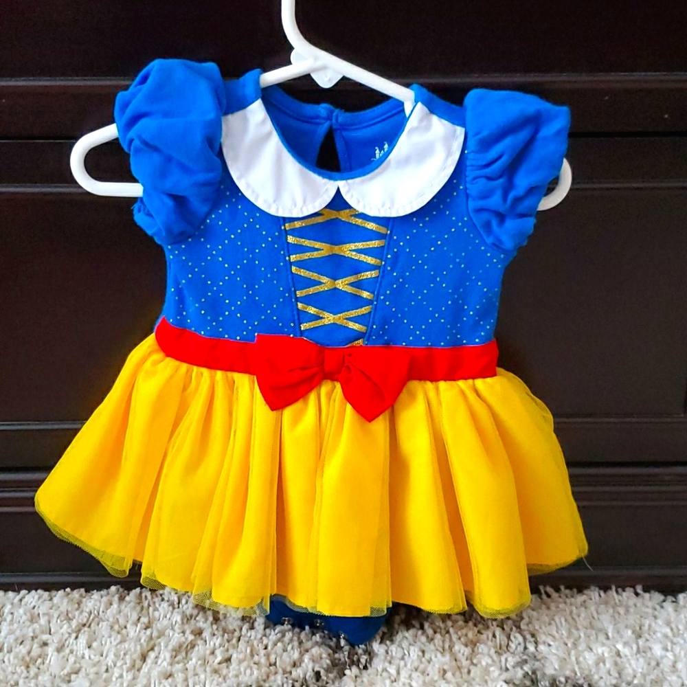 EUC Snow White Dress